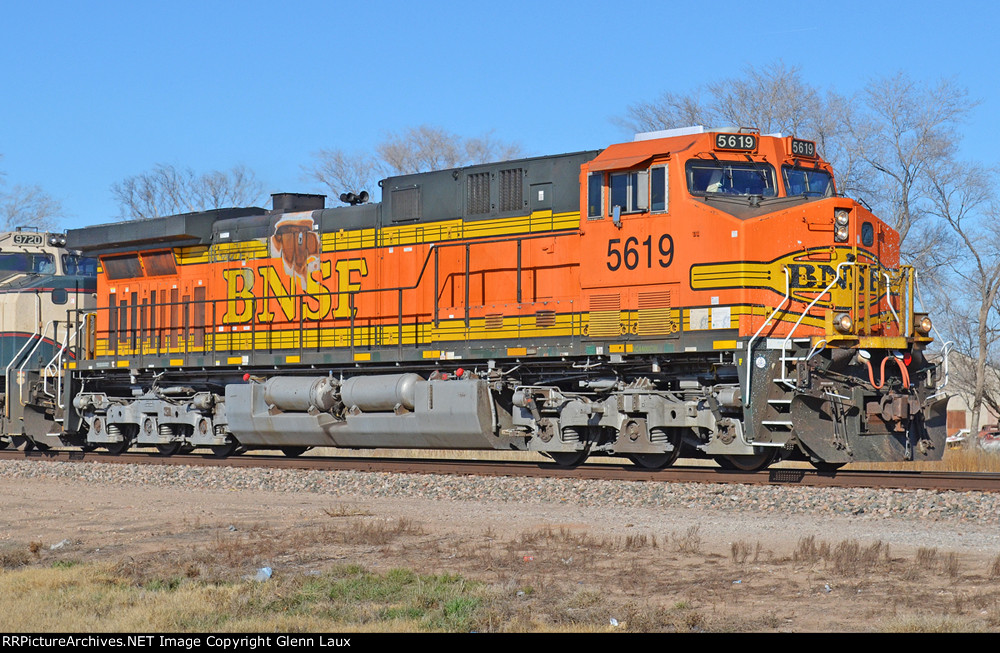 BNSF 5619